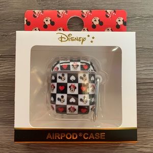 NEW ⭐️ Mickey Minnie Disney Hearts Apple AirPod Case